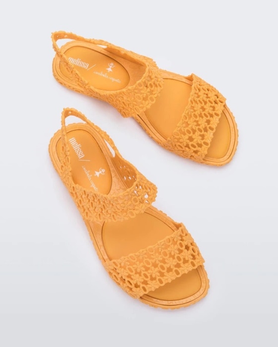 Melissa Fashion Panc Isabela Capeto Sandal Yellow